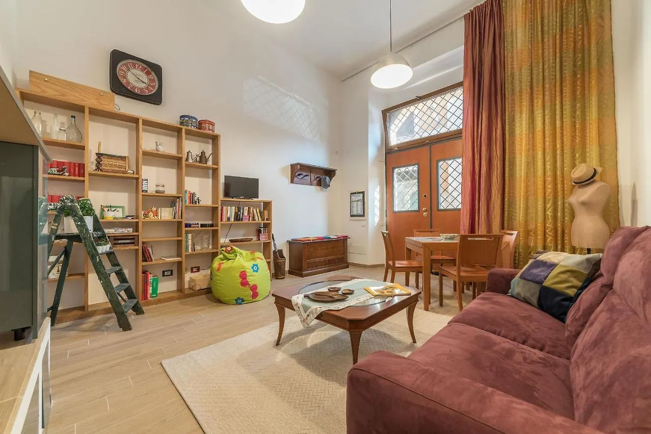 Monti Artistic Flat Apartment Rome Italy
